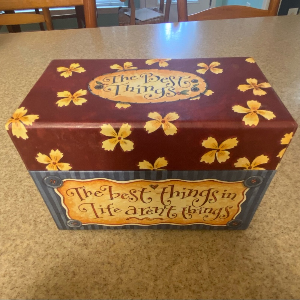 Recipe Box with index cards and recipe cards